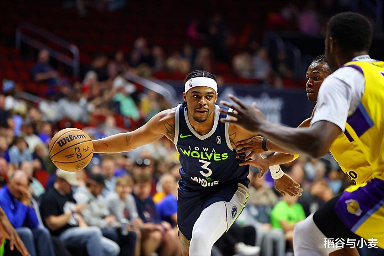 江南体育-纽约尼克斯转会期战术微调，志在CBA常规赛名次提升，球迷炸锅，控场能力受关注的简单介绍