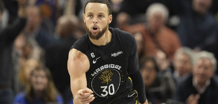 江南体育- 库里得分集锦 