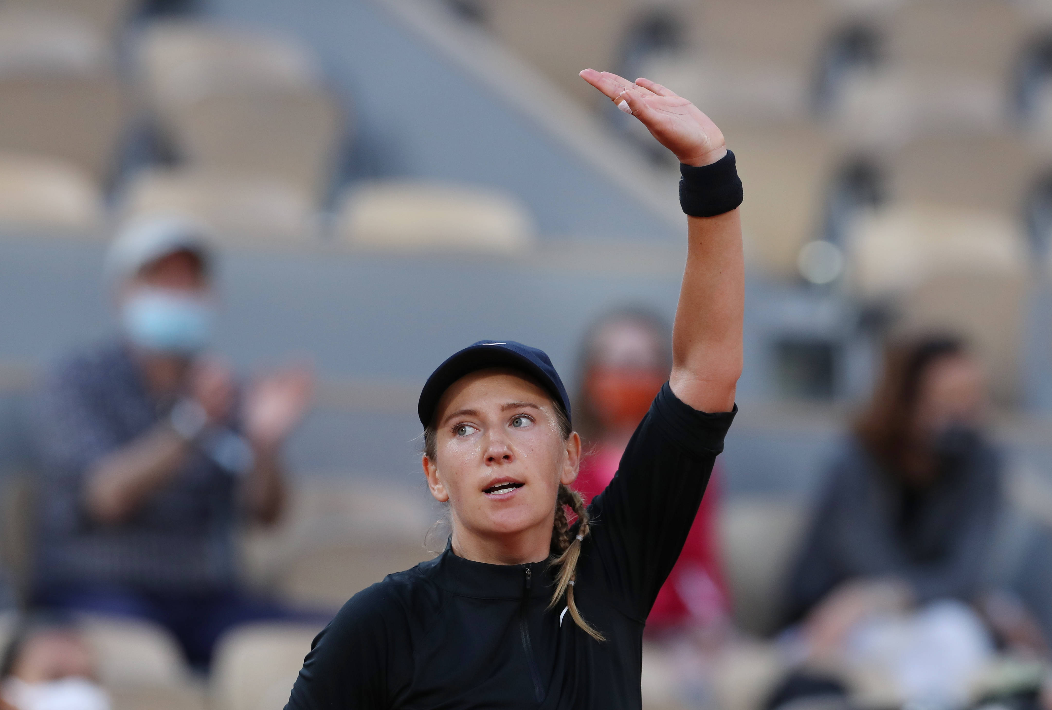 江南体育-阿扎伦卡迎来三赛季高光表现，IG球迷沸腾！的简单介绍